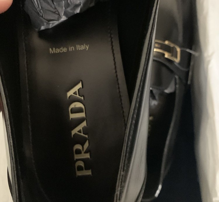 930 Prada Leather Loafers 2db169 Size 11 Prada 12 Us