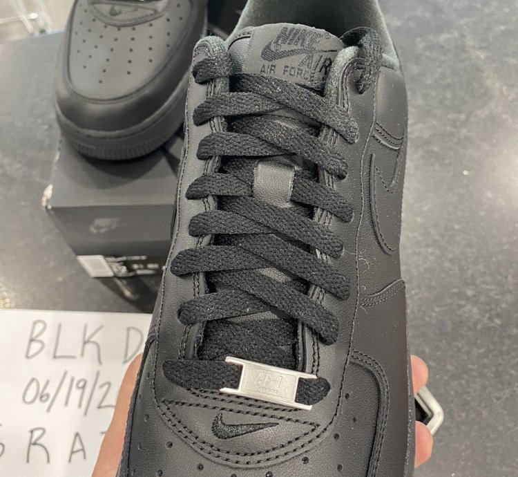 Air Force 1 Low Black Supreme Sz 12