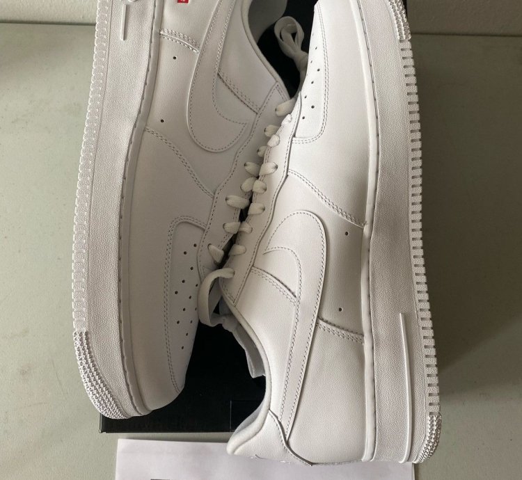 Air Force 1 Low Supreme White Sz 13