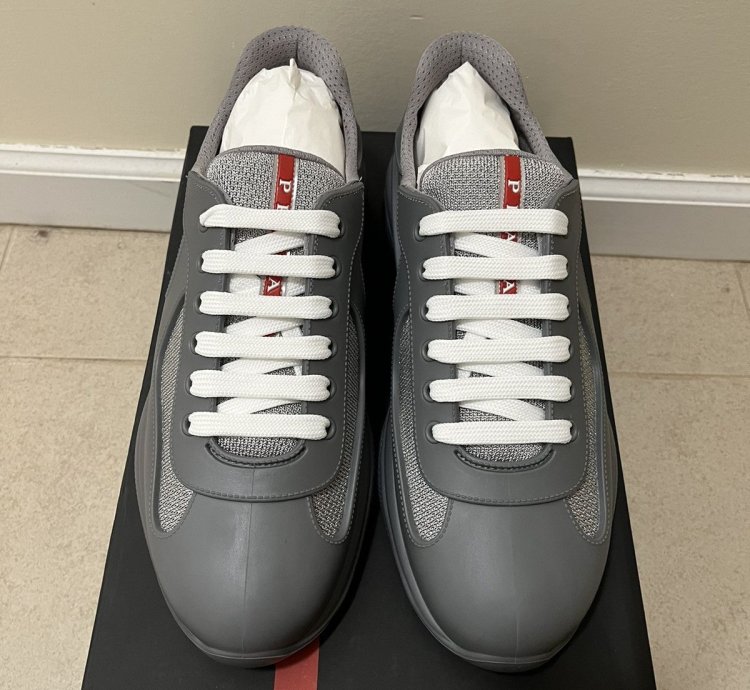 America Cup Soft Rubber Sneaker Sz 43