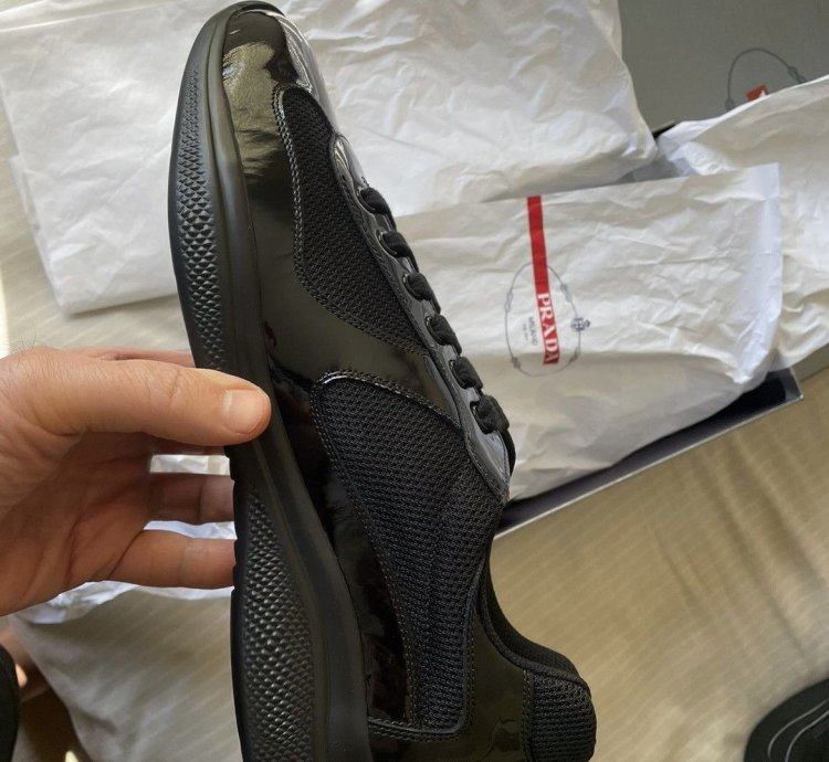 Americas Cup Sneakers