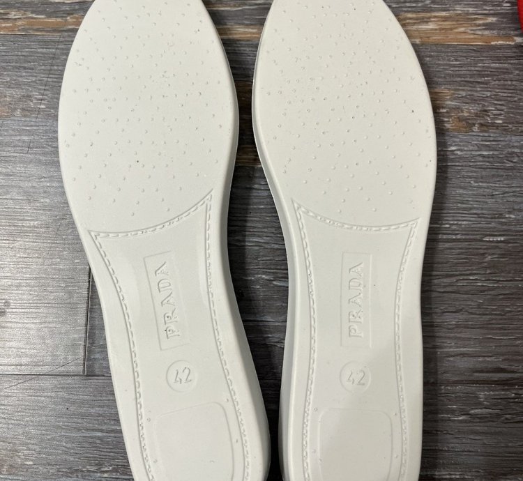 Americas Cup Soft Rubber Red Size 10 5