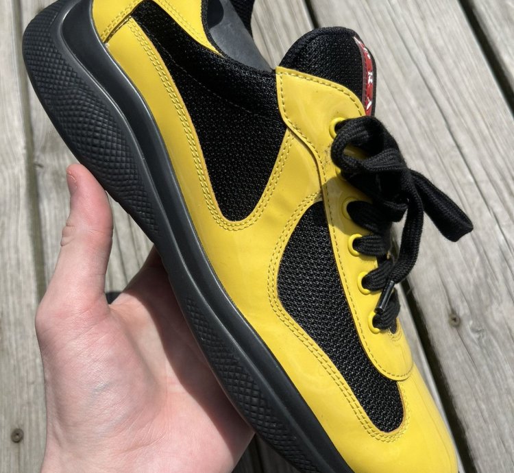 Americas Cup Yellow Patent Size 9 5