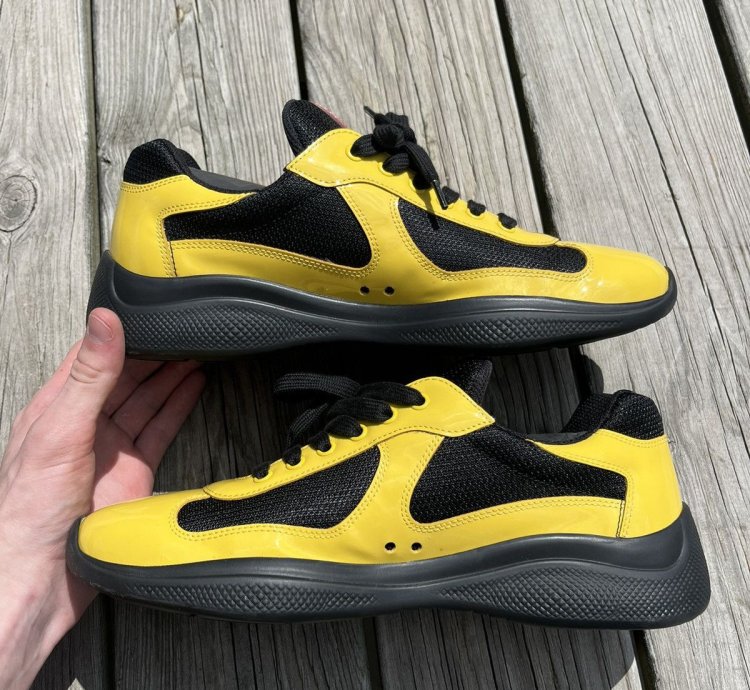 Americas Cup Yellow Patent Size 9 5
