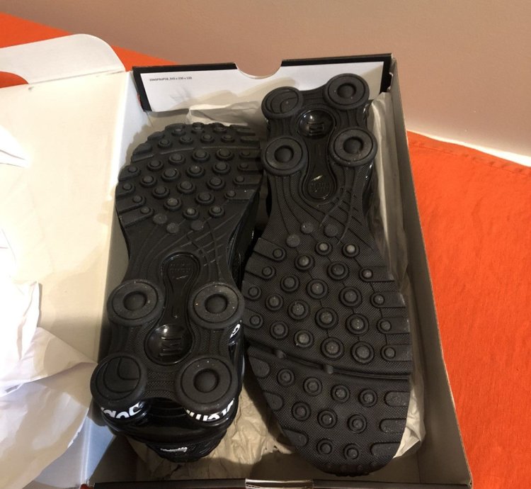 Black Shox Size 11