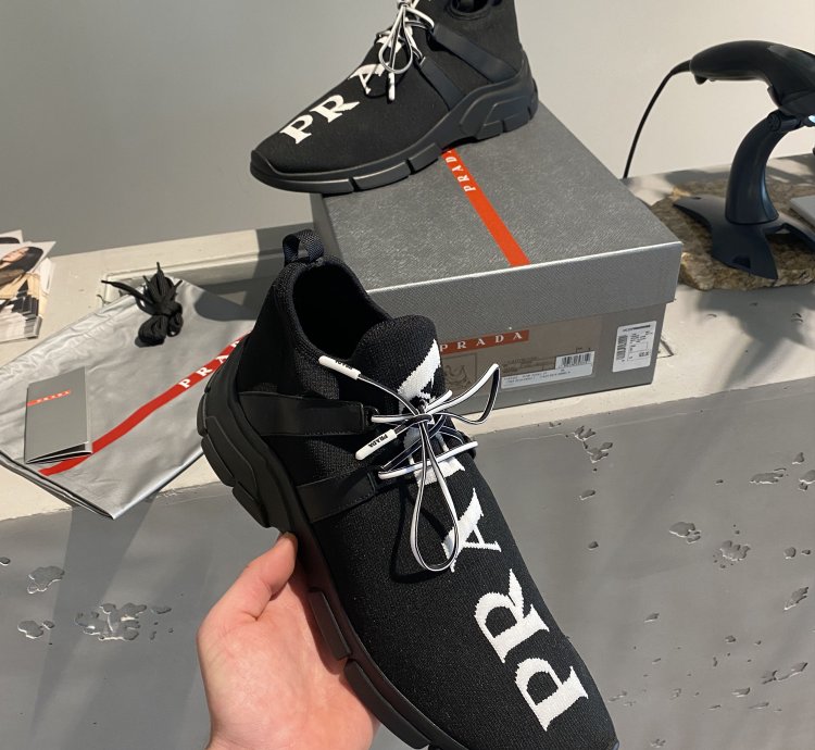 Bnwt Prada Knit Low Top Sneaker