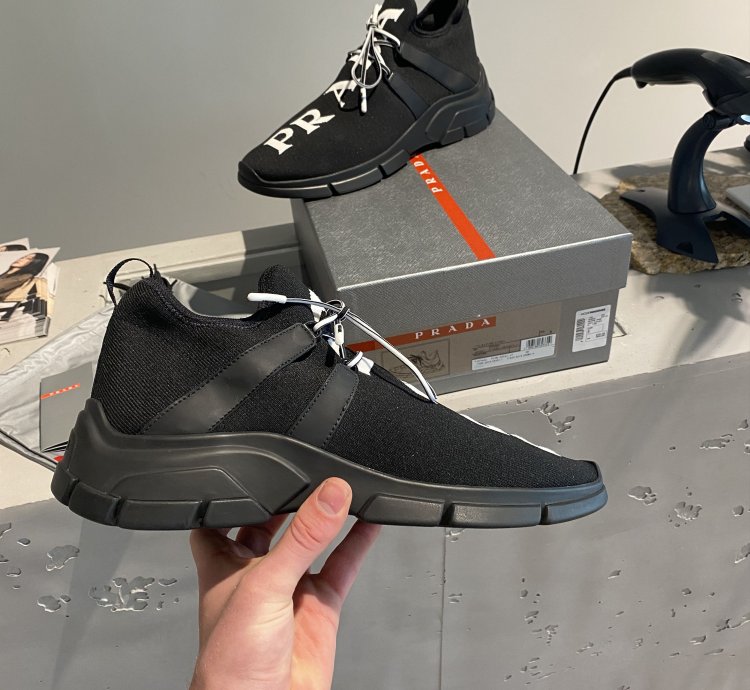 Bnwt Prada Knit Low Top Sneaker