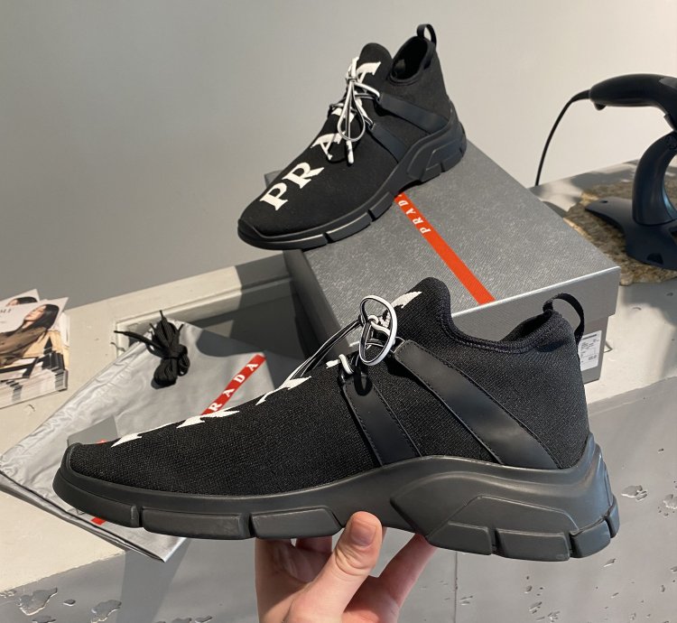Bnwt Prada Knit Low Top Sneaker