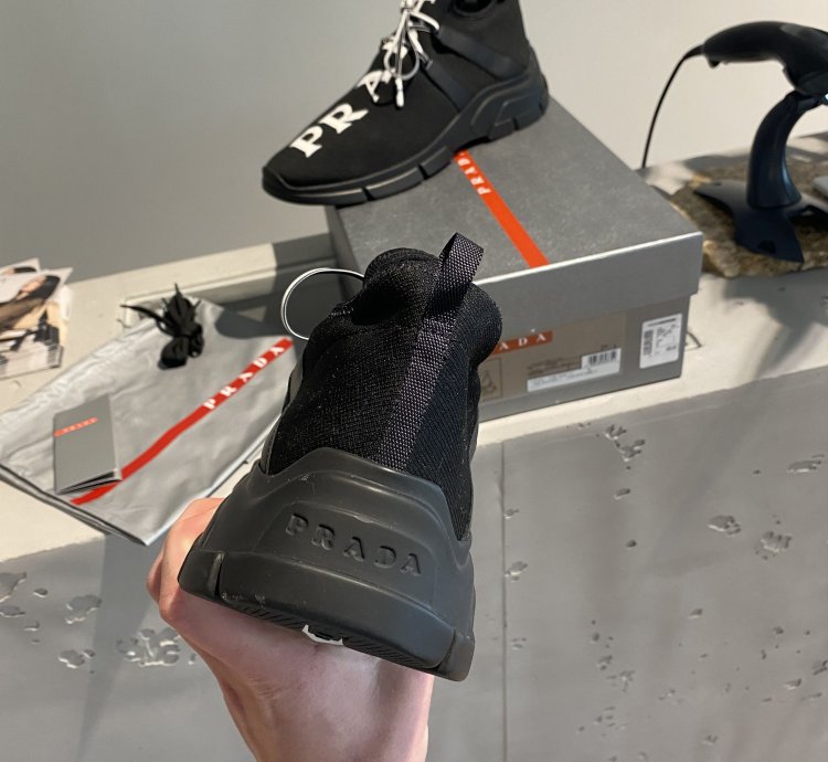 Bnwt Prada Knit Low Top Sneaker