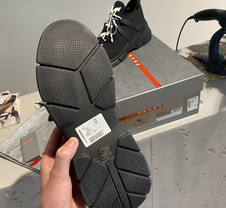 Bnwt Prada Knit Low Top Sneaker