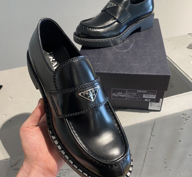 Bnwt Prada Leather Loafers