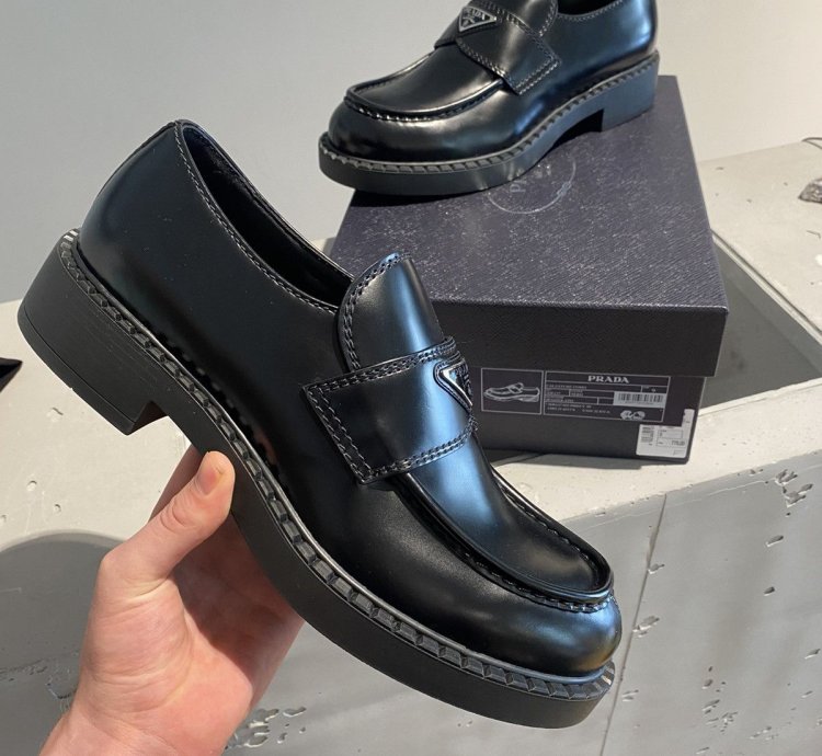 Bnwt Prada Leather Loafers