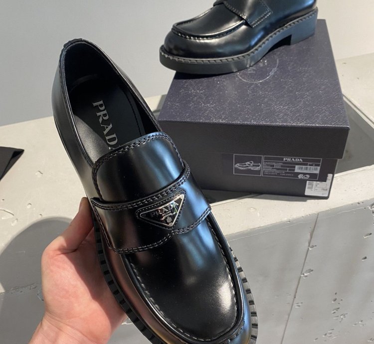 Bnwt Prada Leather Loafers