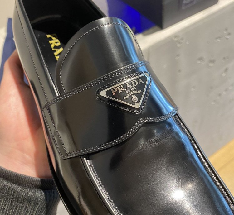 Bnwt Prada Loafer Mokassins Triangolo-logo Leather