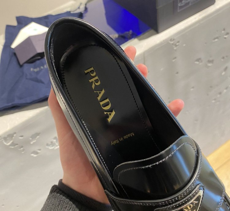 Bnwt Prada Loafer Mokassins Triangolo-logo Leather