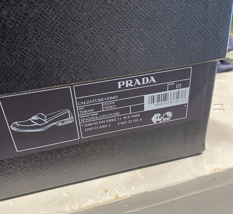 Bnwt Prada Loafer Mokassins Triangolo-logo Leather