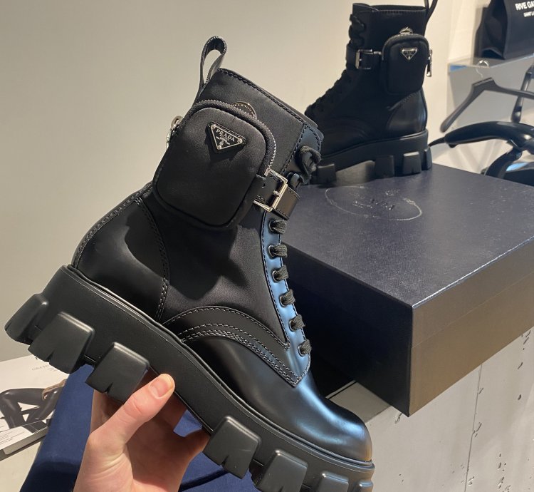 Bnwt Prada Logo Combat Boots Ankle Pouch
