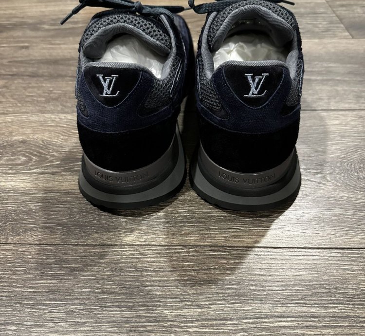Brand New Louis Vuitton Runaway Sneakers