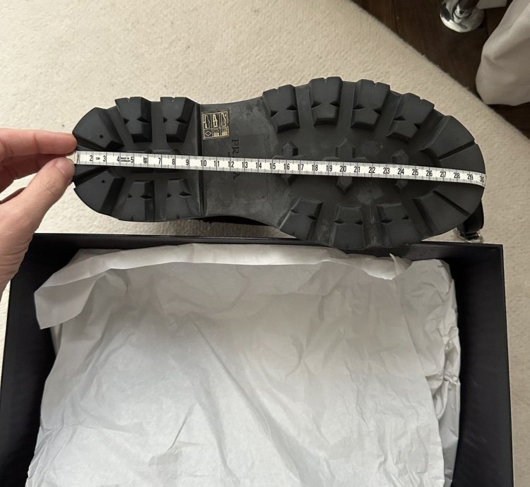 Brixxen Size 7