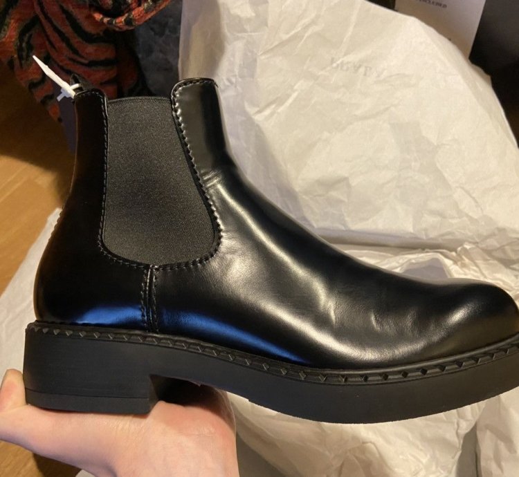Brushed Leather Chelsea Boots