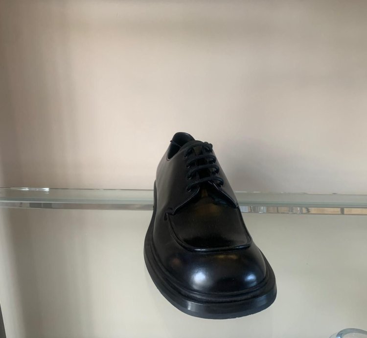 Brushed Leather Derby In Black