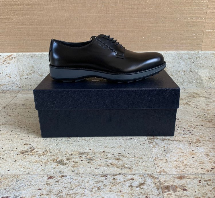 Brushed Leather Derby Shoes