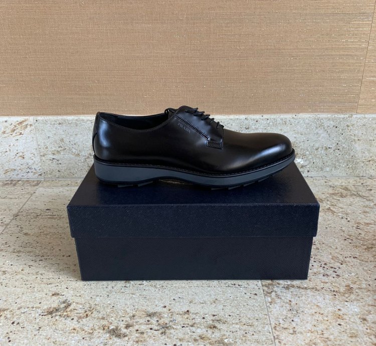 Brushed Leather Derby Shoes