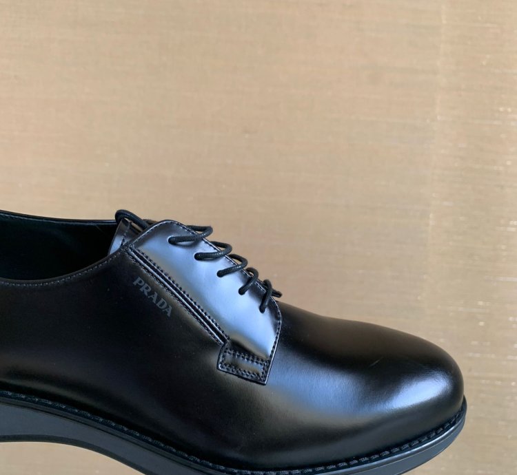 Brushed Leather Derby Shoes