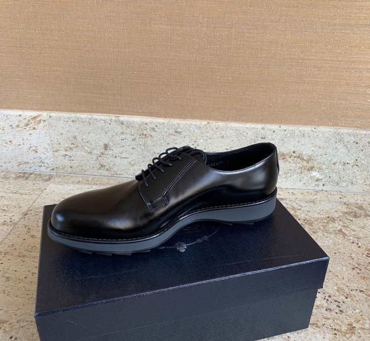 Brushed Leather Derby Shoes