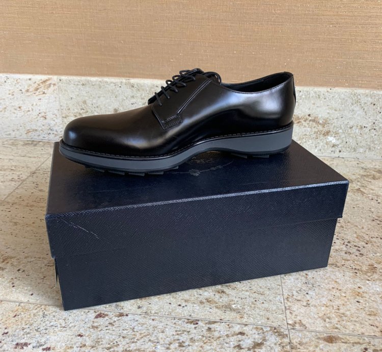 Brushed Leather Derby Shoes