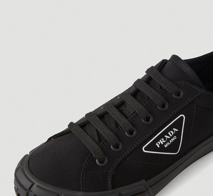 Cassetta Wheel Sneakers