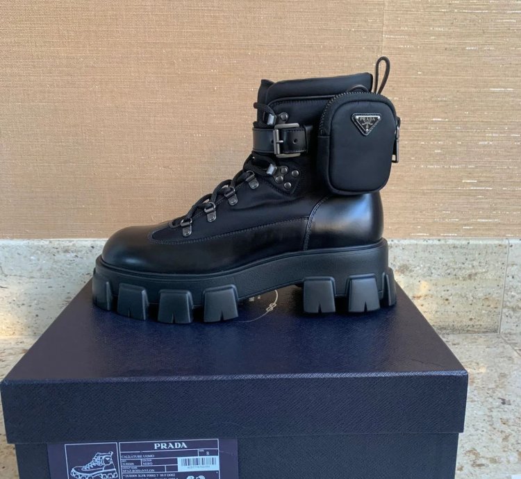 Combat Pocket Logo Boots