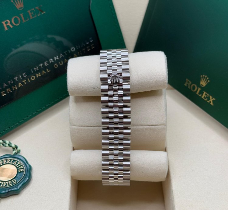 Rolex Datejust 31 Blue Floral Motif Dial Stainless Steel Diamond Bezel Jubilee Bracelet