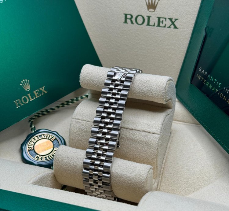 Rolex Datejust 31 New 2023 Blue Floral Scatter Diamond Dial Diamond Bezel Stainless Jubilee