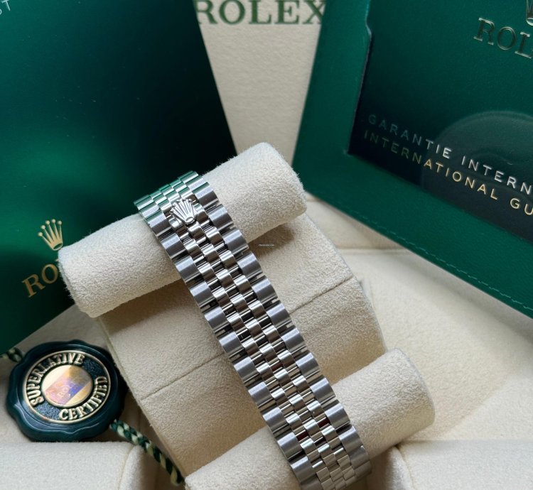Rolex Datejust 31 New 2024 Blue Floral Scatter Diamond Dial Diamond Bezel Stainless Jubilee