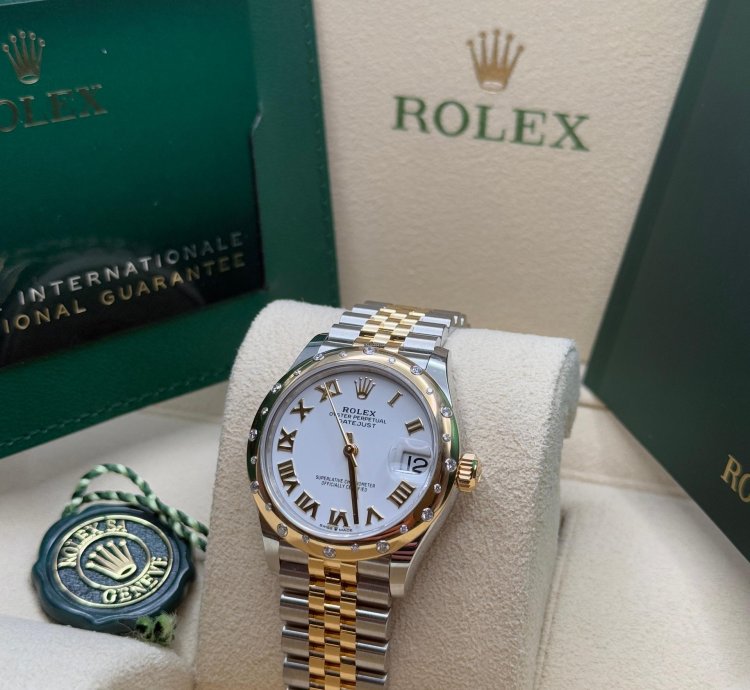 Rolex Datejust 31 New 2024 White Roman Dial Scatter Diamond Bezel Two Tone Yellow Gold Jubilee