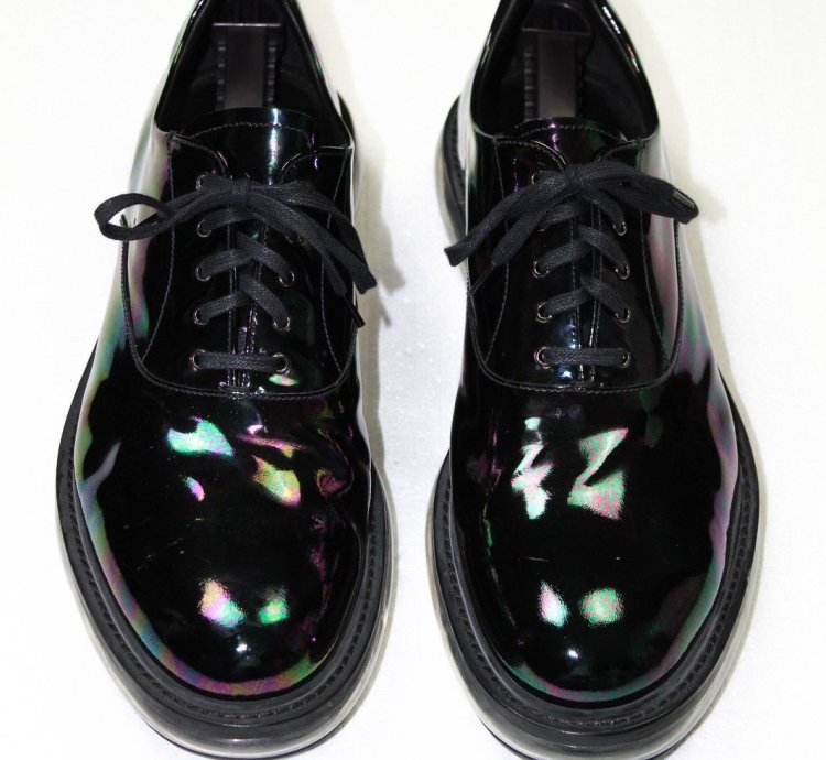 Iridescent Derby