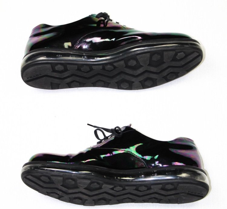 Iridescent Derby
