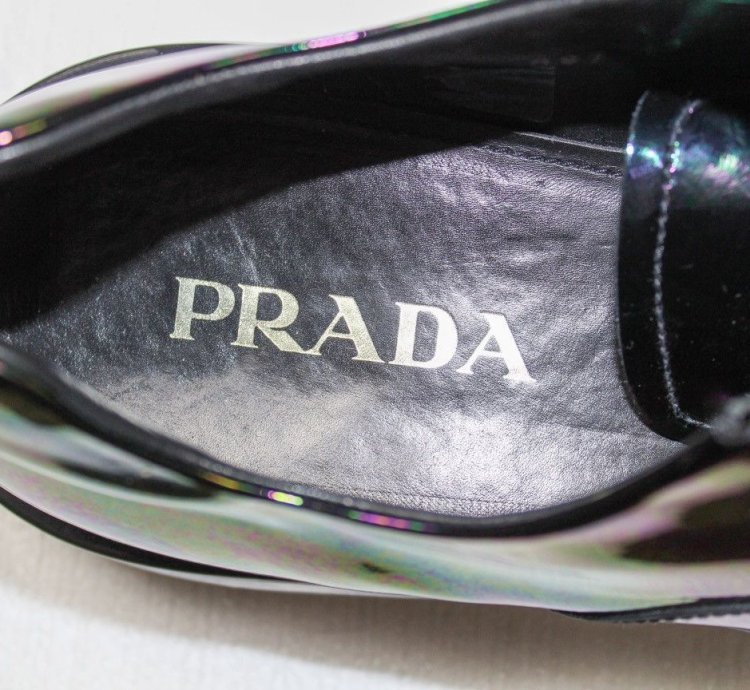 Iridescent Derby