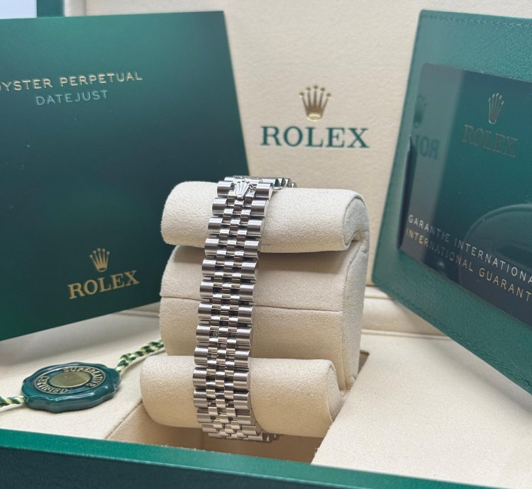 Rolex Datejust 31 New 2025 Pink Diamond Dial Scattered Diamond Bezel Stainless Steel Jubilee