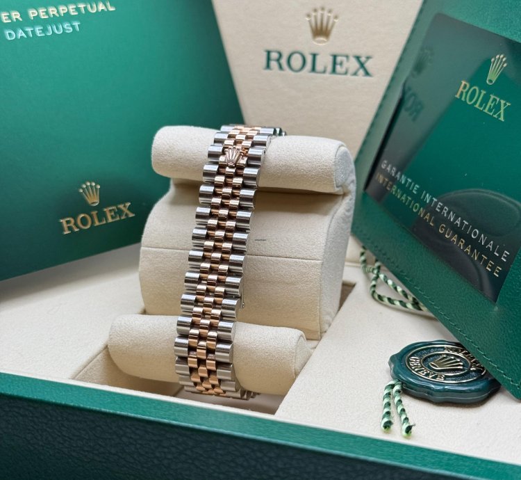 Rolex Datejust 31 New 2025 Silver Diamond Dial Two Tone Rose Gold Diamond Bezel Jubilee