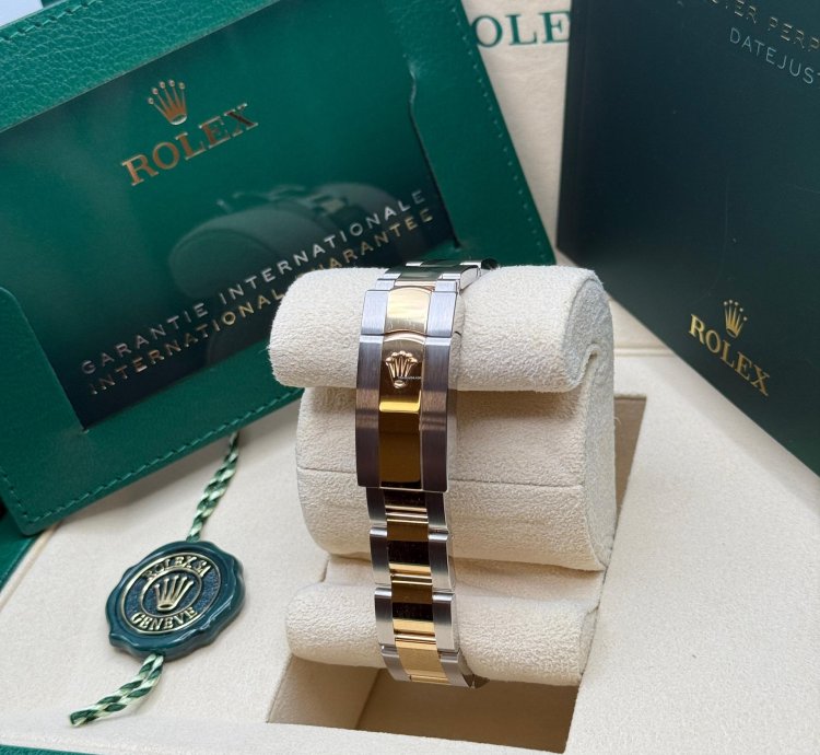 Rolex Datejust 31 New Mother Of Pearl Diamond Dial Fluted Bezel Oyster Bracelet