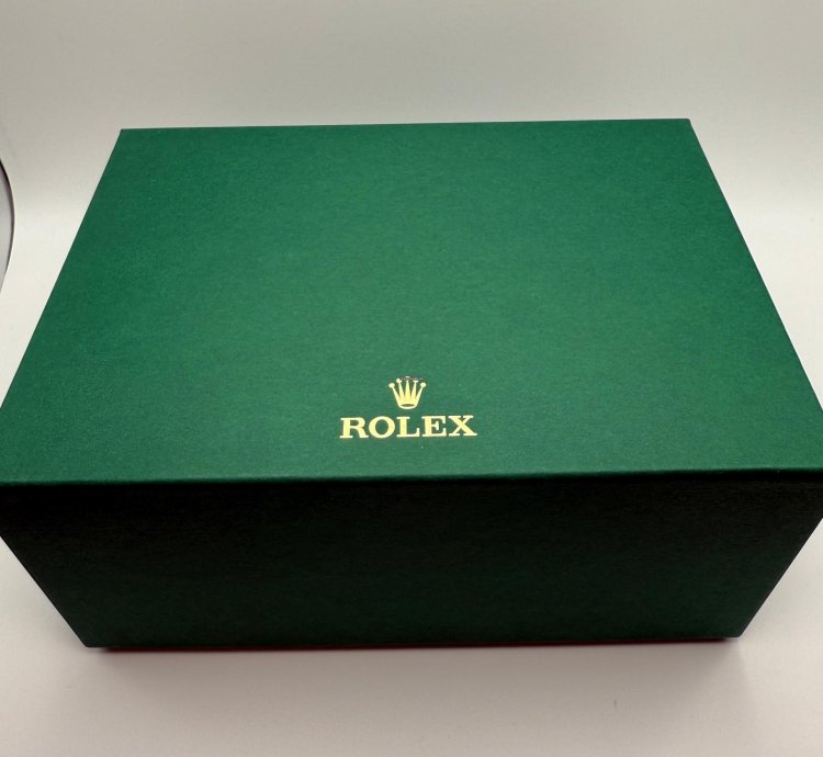 Rolex Datejust 31 New Mother Of Pearl Diamond Dial Fluted Bezel Oyster Bracelet