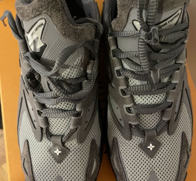 Last Drop Louis Vuitton Tativ Sneakers
