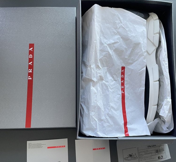 Limited Rare Sold Out Brand New Iconic Prada Logo Sneaker