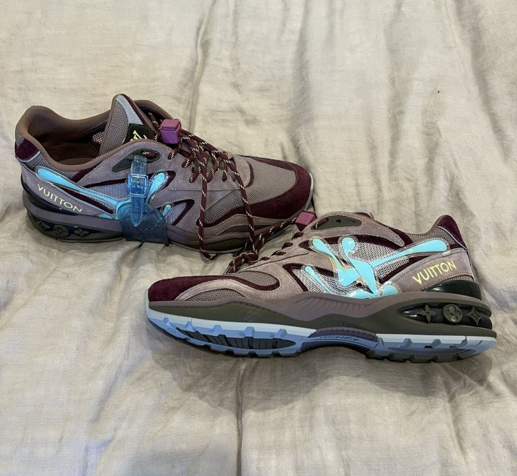 Louis Vuitton - Lv Trail Sneaker Purple And Blue Suede
