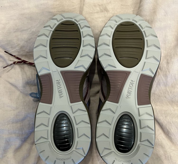 Louis Vuitton - Lv Trail Sneaker Purple And Blue Suede