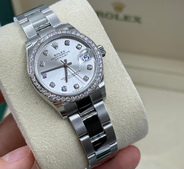 Rolex Datejust 31 Silver Diamonds Oys