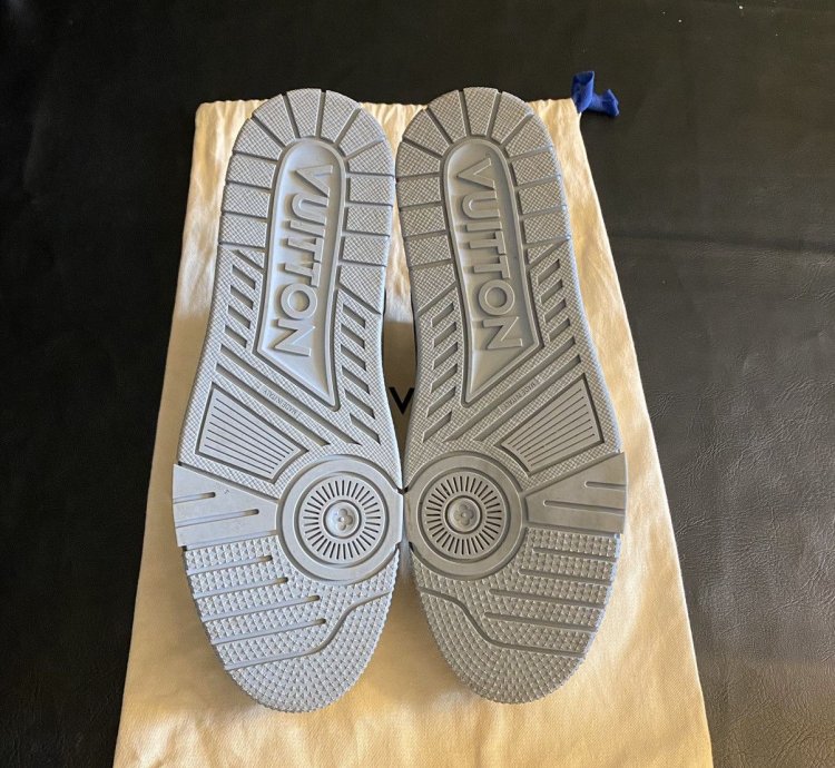 Louis Vuitton 408 Trainer