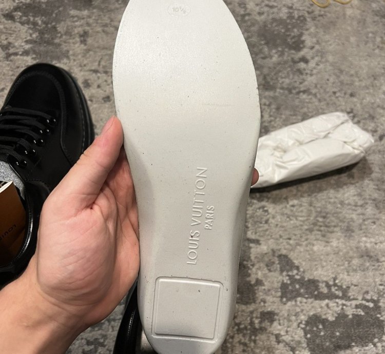 Louis Vuitton Abbesses Derby Sneakers